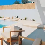 Neo With 2 Private Pools, Bbq, Jacuzzi And Sauna * フェティエ