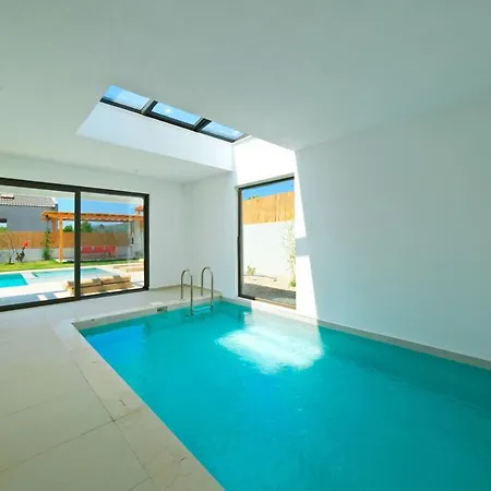 别墅 Neo With 2 Private Pools, Bbq, Jacuzzi And Sauna