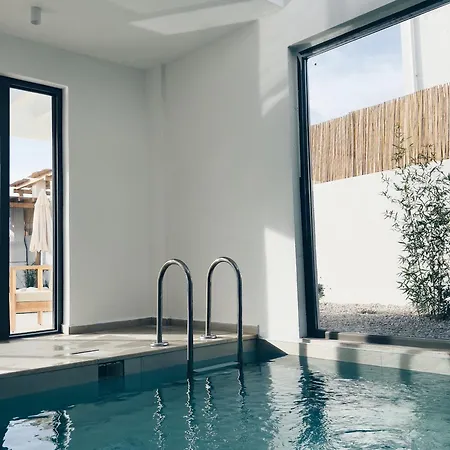 Neo With 2 Private Pools, Bbq, Jacuzzi And Sauna 别墅