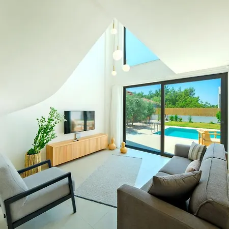 Вилла Neo With 2 Private Pools, Bbq, Jacuzzi And Sauna Фетхие