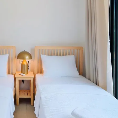 Neo With 2 Private Pools, Bbq, Jacuzzi And Sauna Вилла